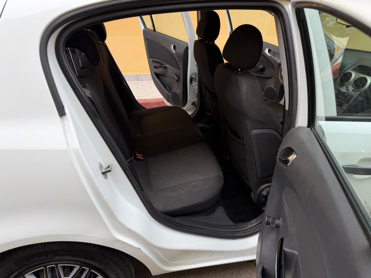 Opel Corsa 1.2 80CV 5 porte GPL-TECH Club