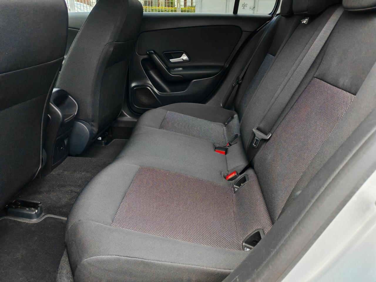 Mercedes-benz A 180d 2.0 Navig cam 2021