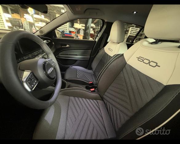 FIAT 600 600 1.2 Hybrid 100cv N70915