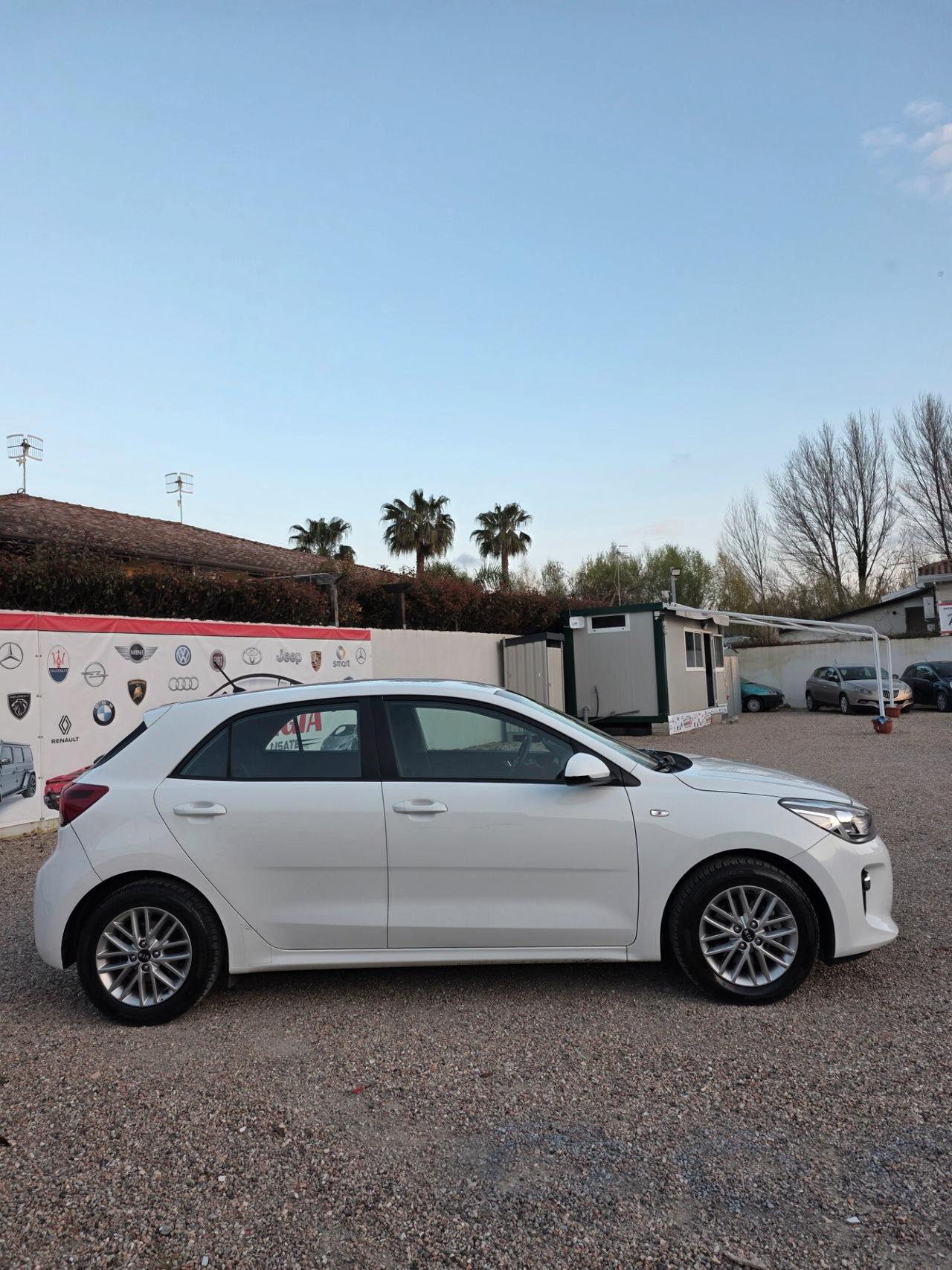 Kia Rio 1.4 CRDi 5p. Cool Collection