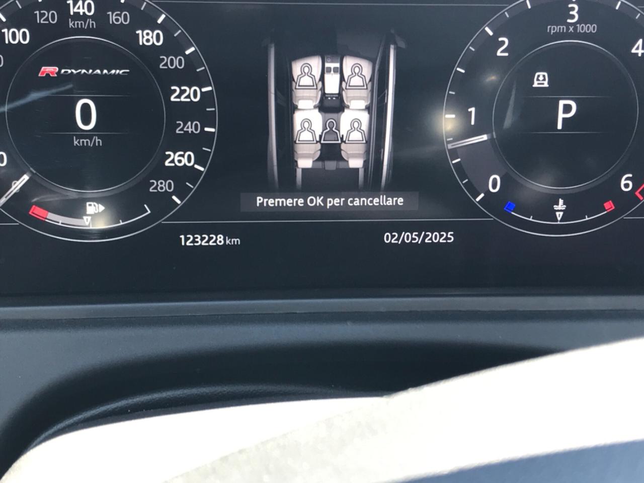 Land Rover Range Rover Velar 3.0 V6 SD6 300 CV R-Dynamic SE. Garanzia ufficiale Land Rover