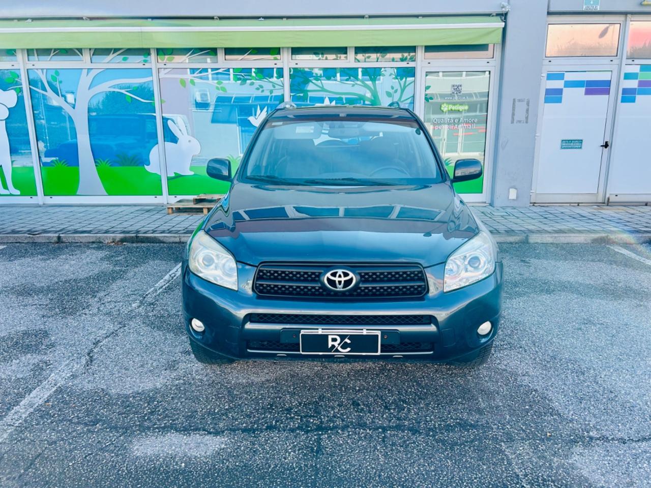 Toyota RAV 4 RAV4 2.2 D-4D 136 CV Luxury
