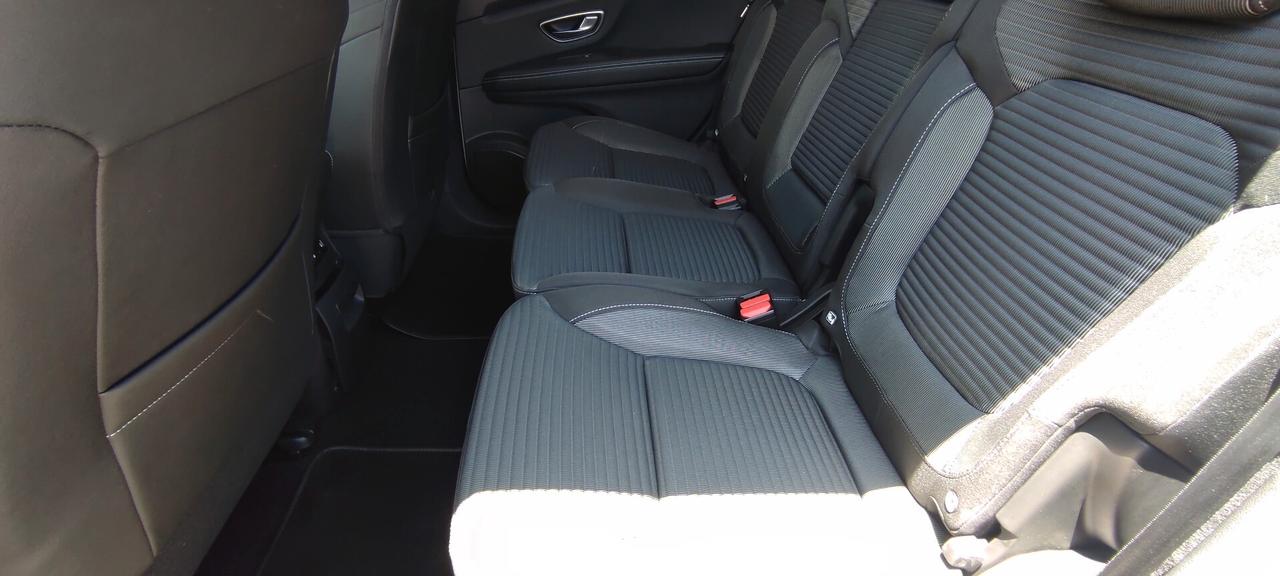 Renault Scenic 1.7 Blue dCi 120 CV EDC Sport Edition 2