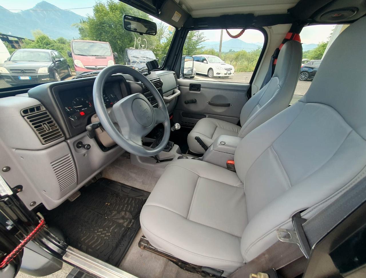 Jeep Wrangler JEEP WRANGLER 2.5 BENZ.+ GPL
