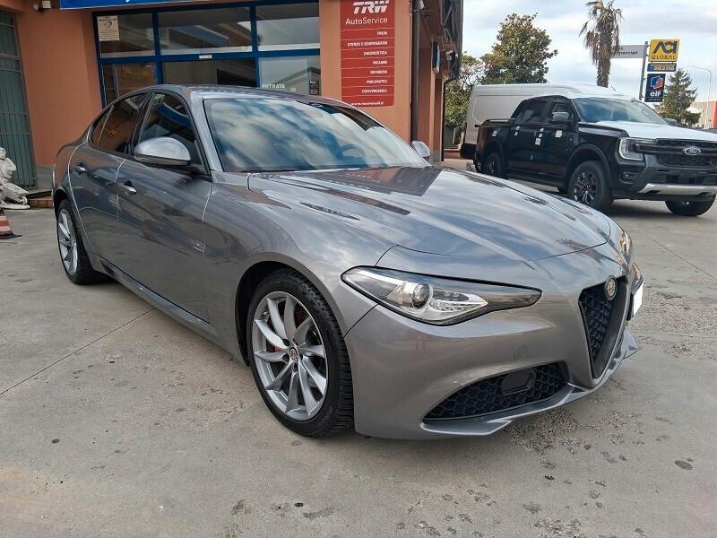 Alfa Romeo Giulia 2.2 Turbodiesel 150 CV AT8