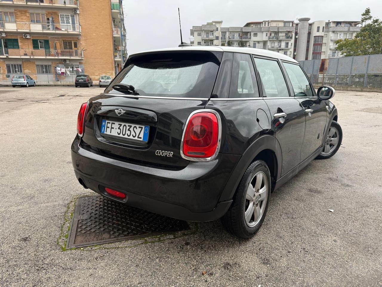 Mini 1.5 Cooper 5 porte 1.5 TURBO BENZINA 136CV CON 120MILA KM