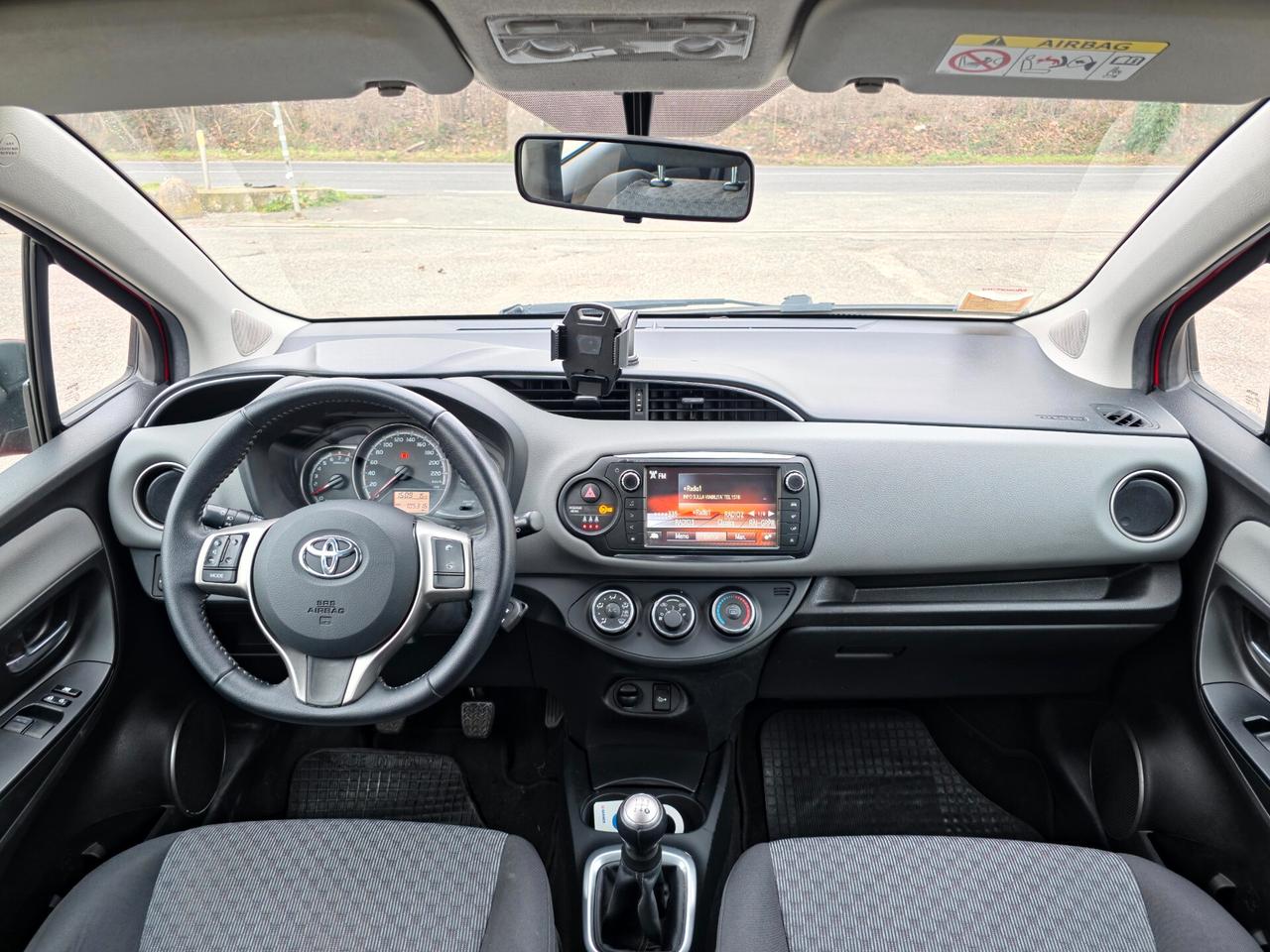 Toyota Yaris 1.0 5 porte Lounge 2015-E5 Manuale NEO