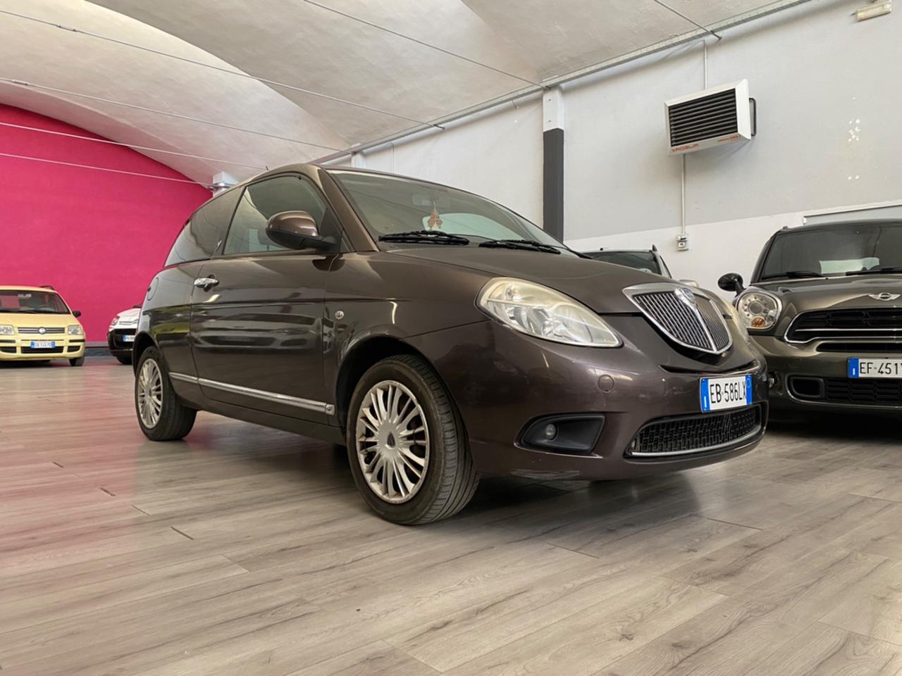Lancia Ypsilon 1.2 Versus