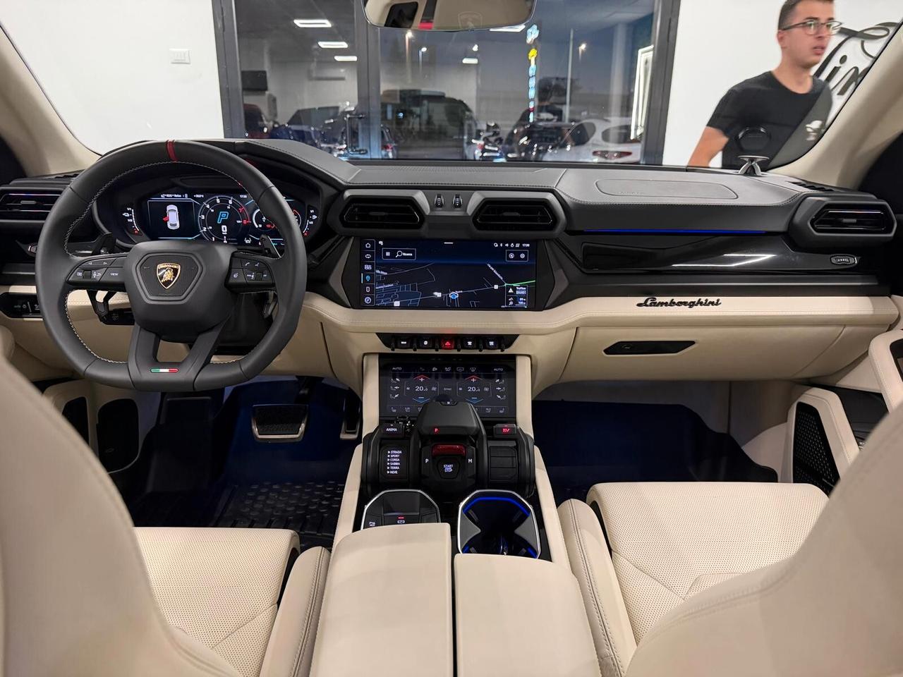 LAMBORGHINI URUS SE 4.0 V8 PHEV 620CV TETTO PELLE NAVI ANNO 2025