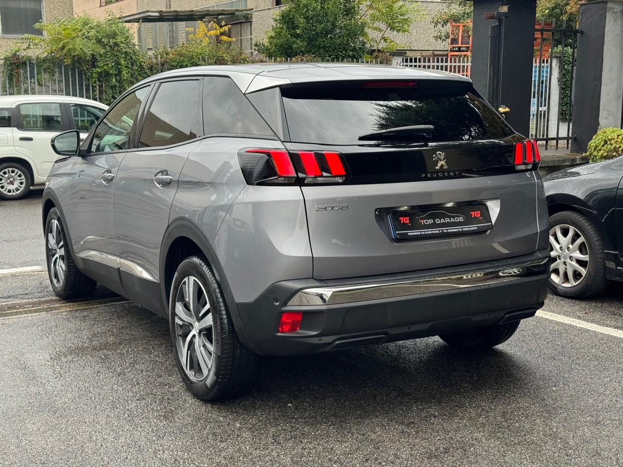 Peugeot 3008 BlueHDi 130 S&S EAT8 Active Pack