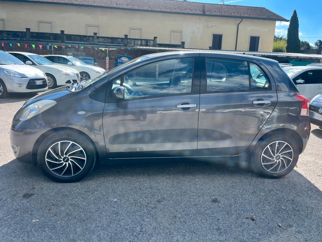 Toyota Yaris 1.3 5 porte Sol