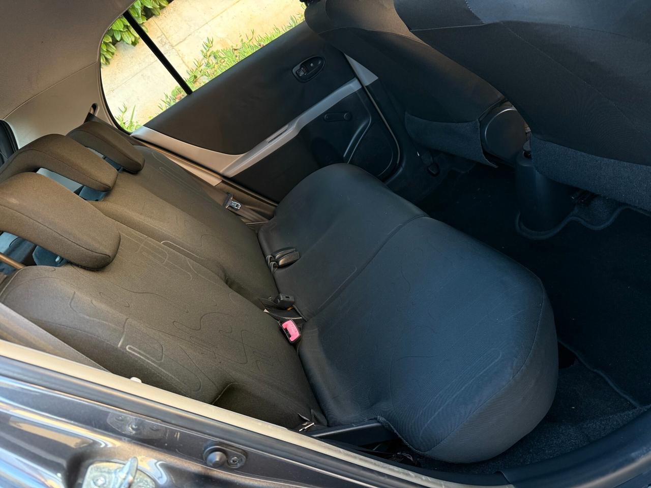 Toyota Yaris 1.3 5 porte Sol