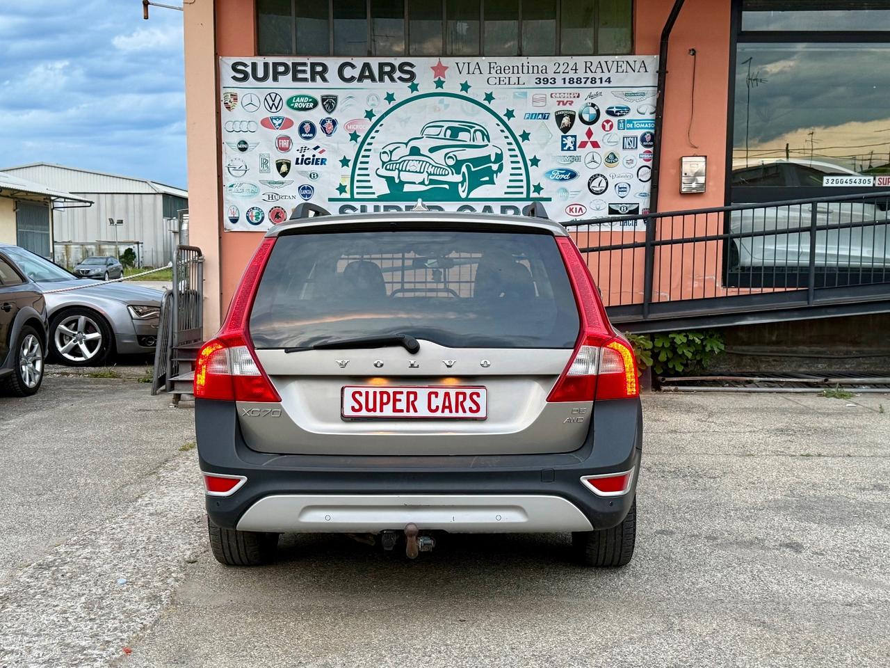 Volvo XC 70 D5 2.4d 185CV AWD AUTOMATICO Momentum