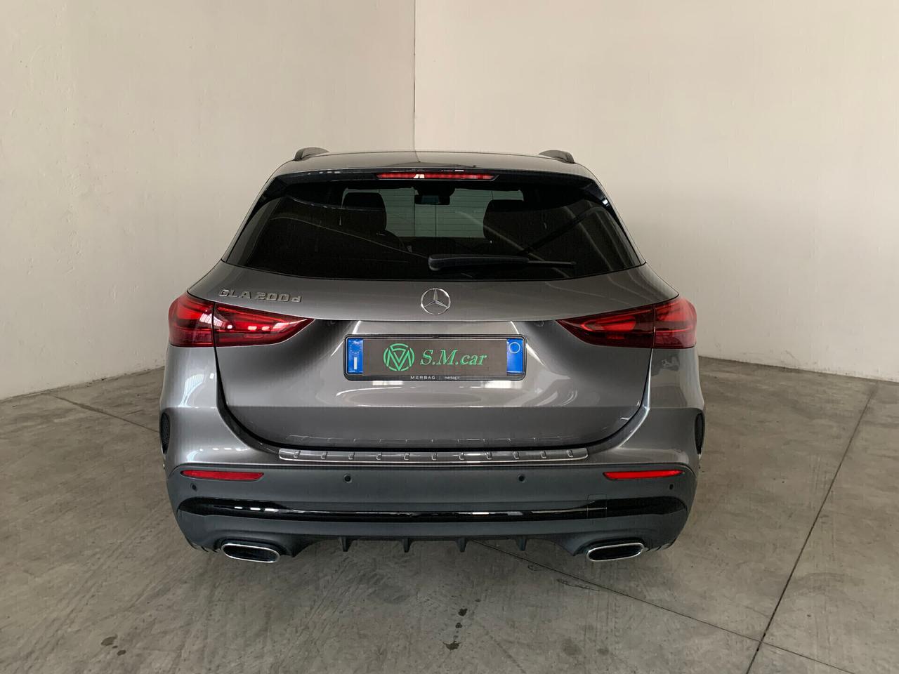 Mercedes GLA 200 AMG Premium Plus EXTRA GARANZIA