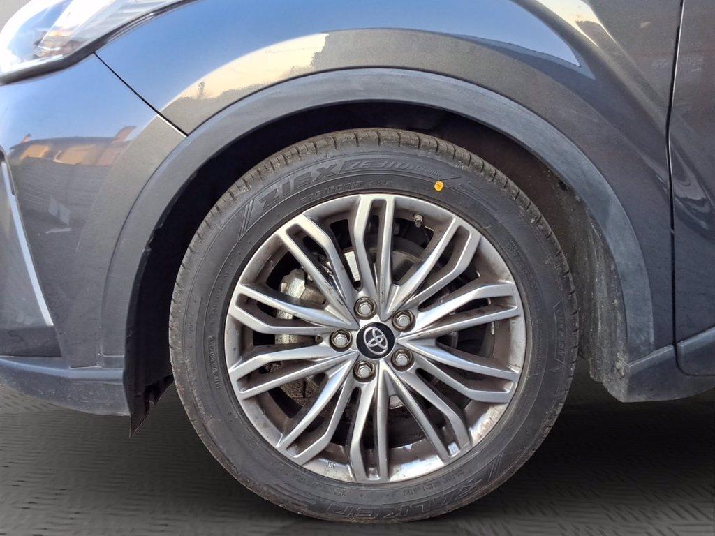 TOYOTA C-hr 1.8h lounge e-cvt del 2022