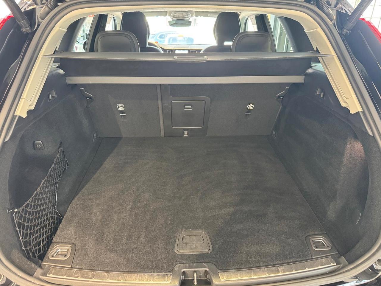 Volvo XC 60 XC60 B4 (d) AWD automatico Plus Dark