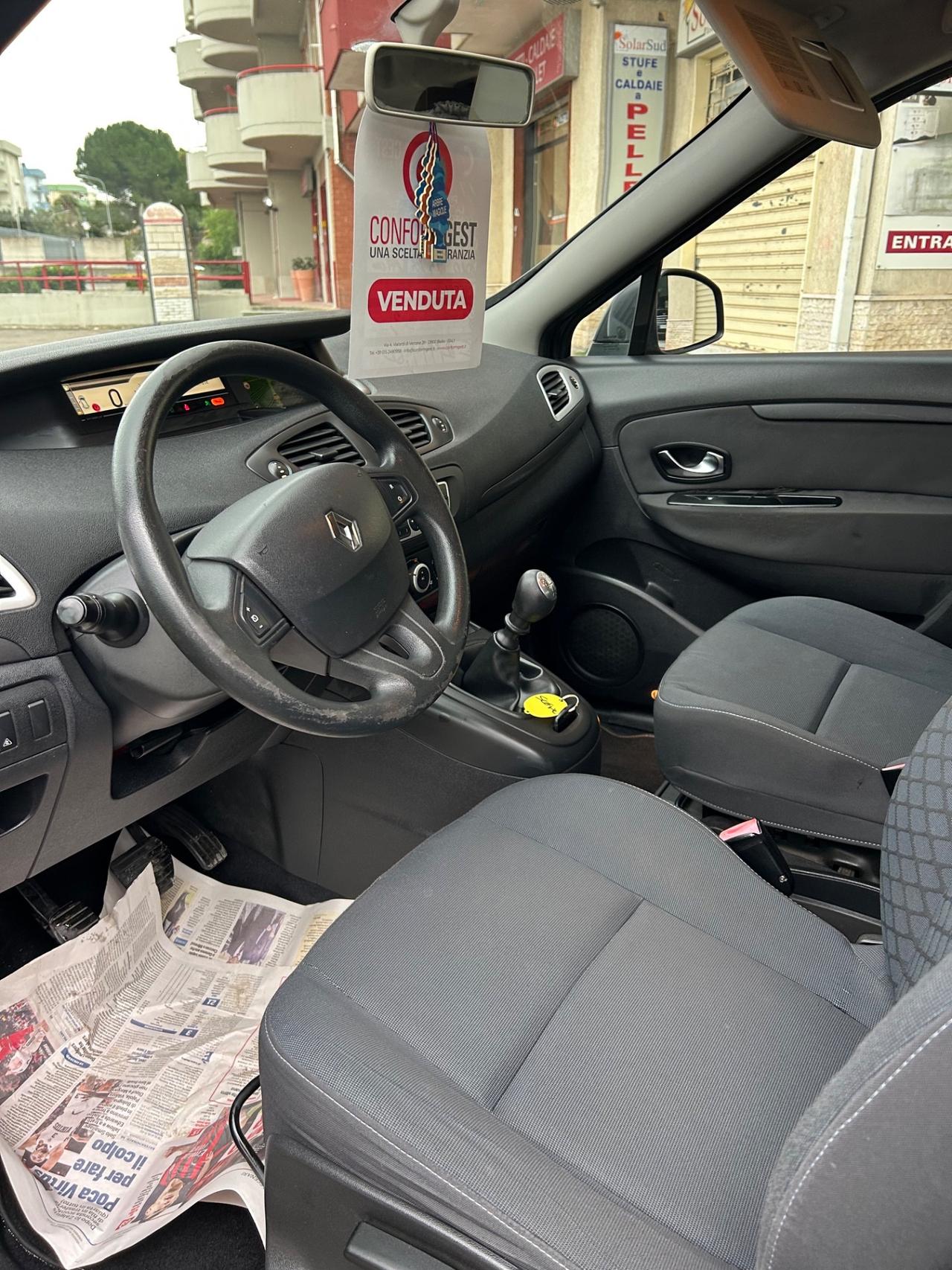 Renault Scenic Scénic X-Mod 1.5 dCi 105CV Confort