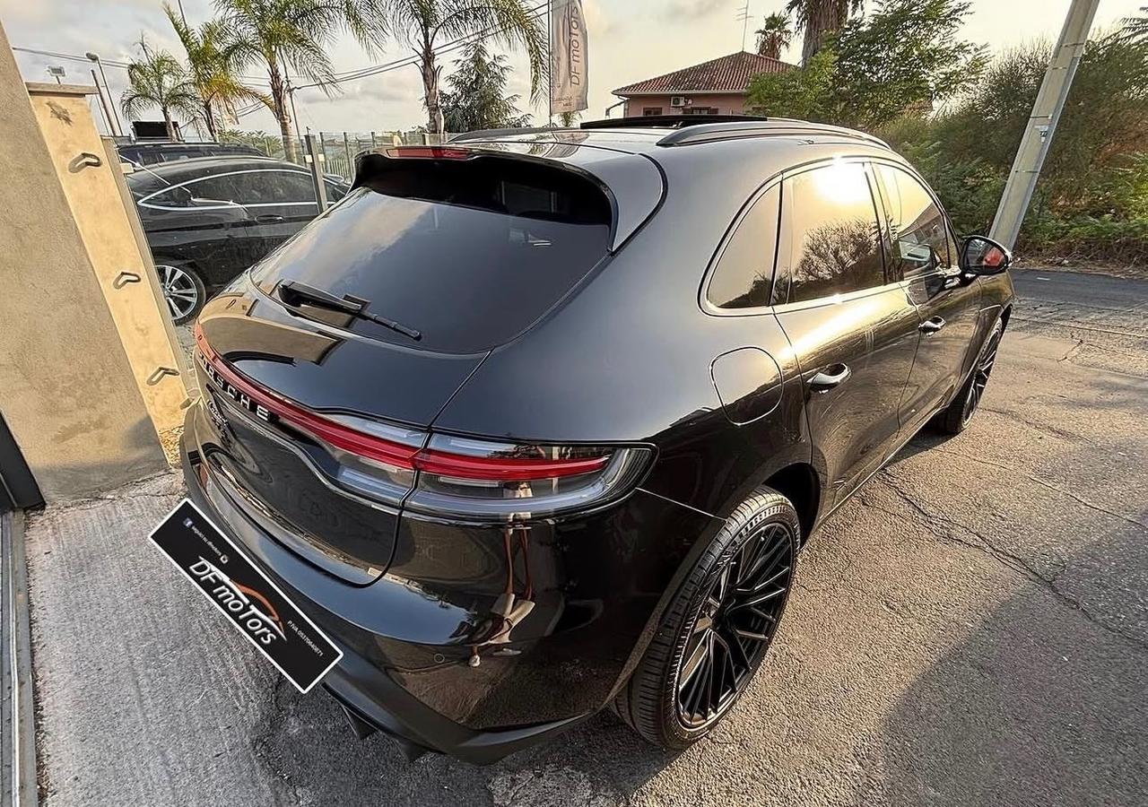 Porsche Macan 2.0- tetto apribile