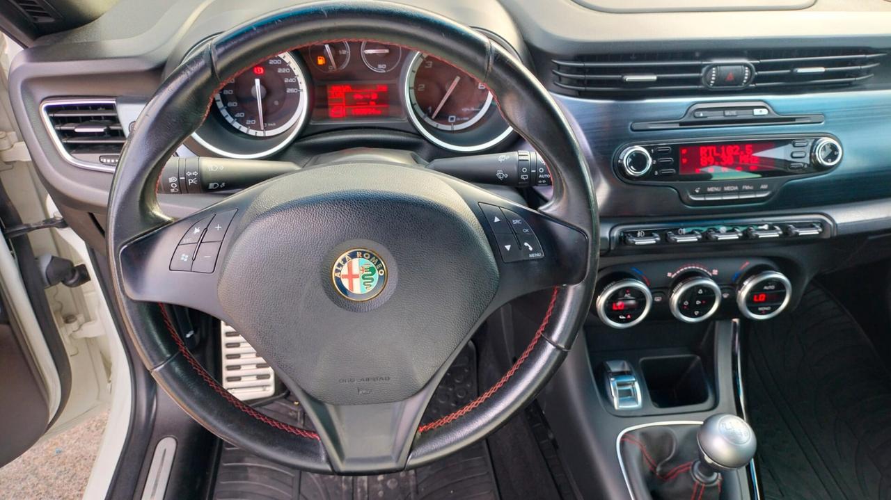 Alfa Romeo Giulietta 2.0 JTDm-2 140 CV Exclusive