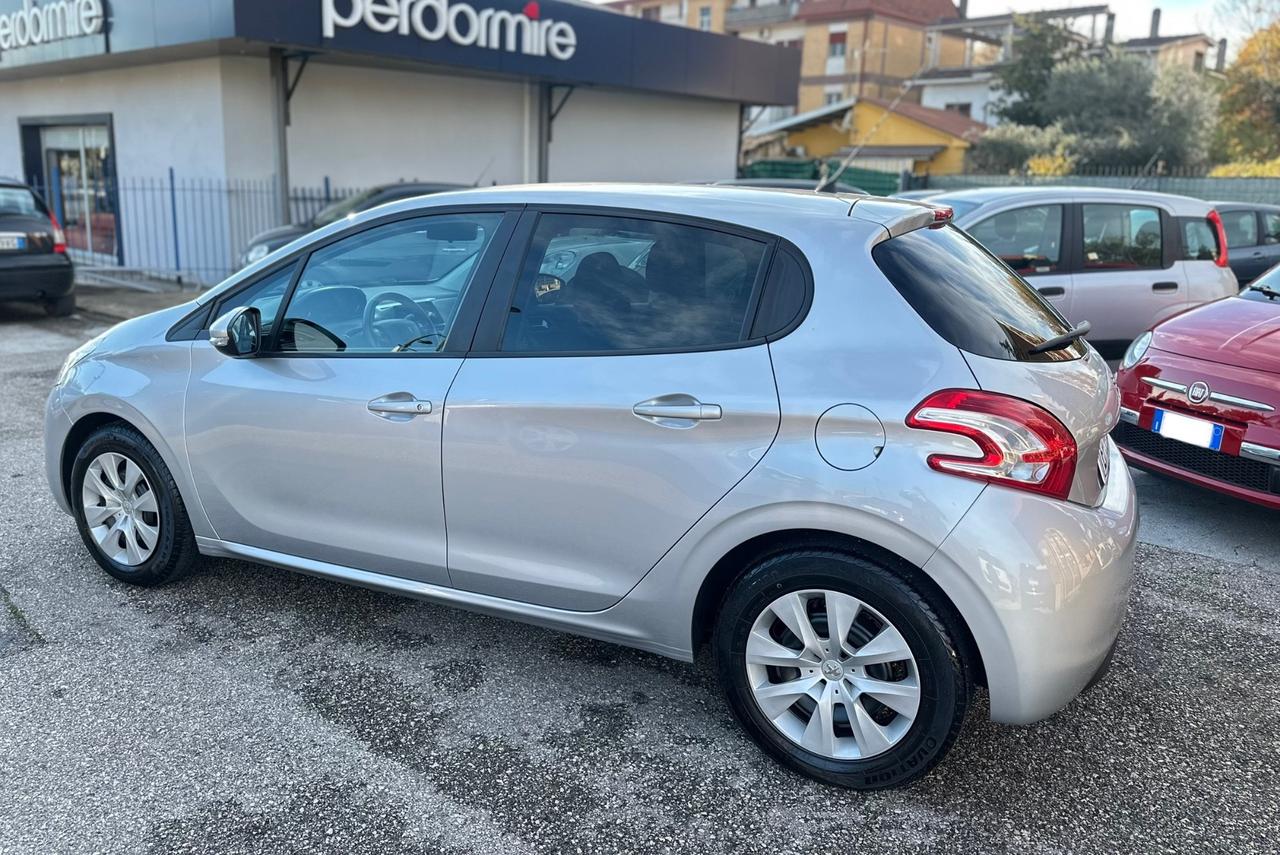 Peugeot 208 1.4 HDi 68 CV 5 porte Active