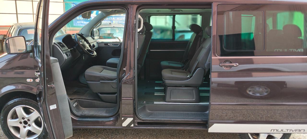Volkswagen Multivan T5 2.5 TDI 4motion Gancio