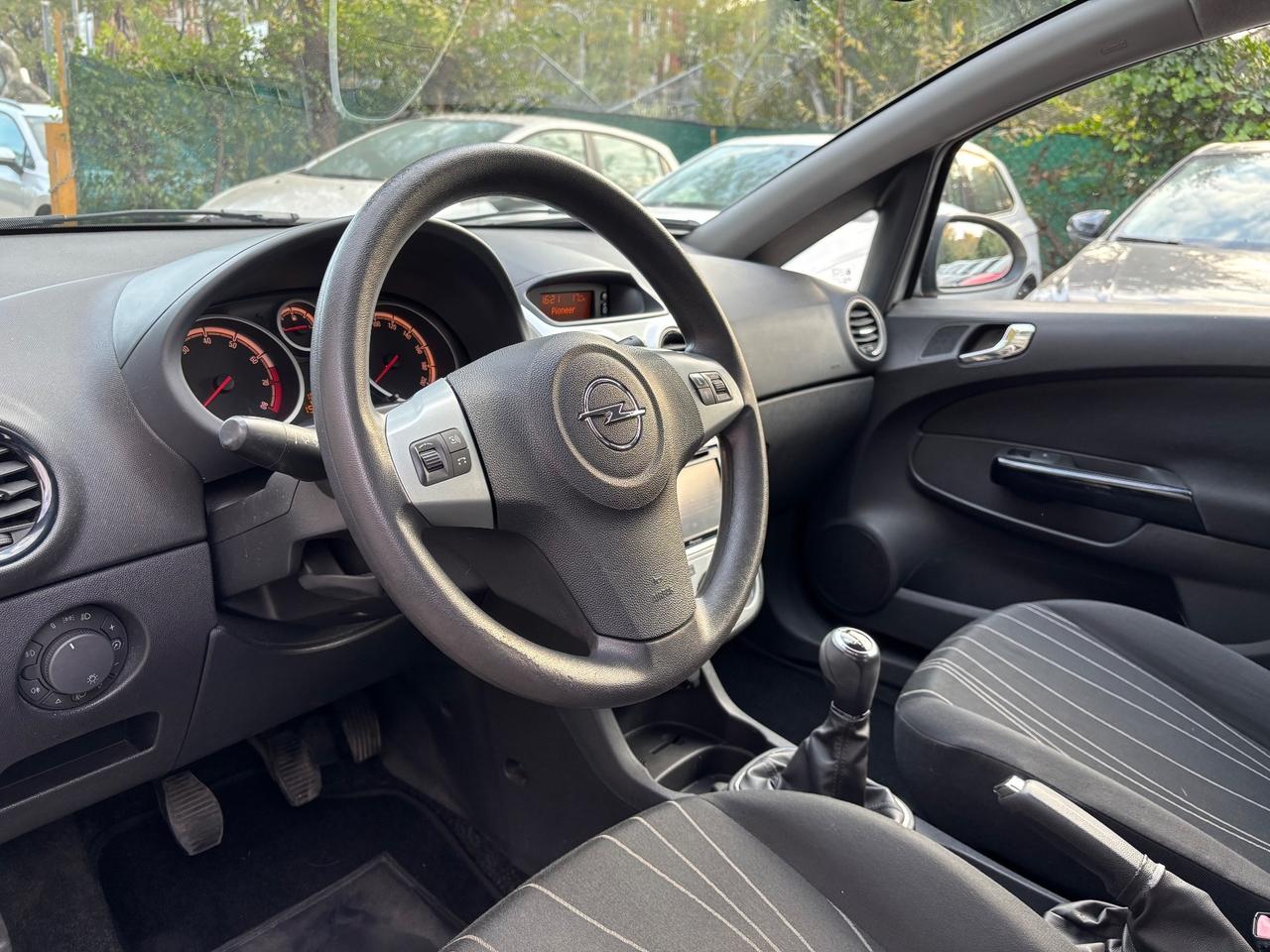 Opel Corsa 1.0 12V 5 porte Enjoy OK Neopatentati