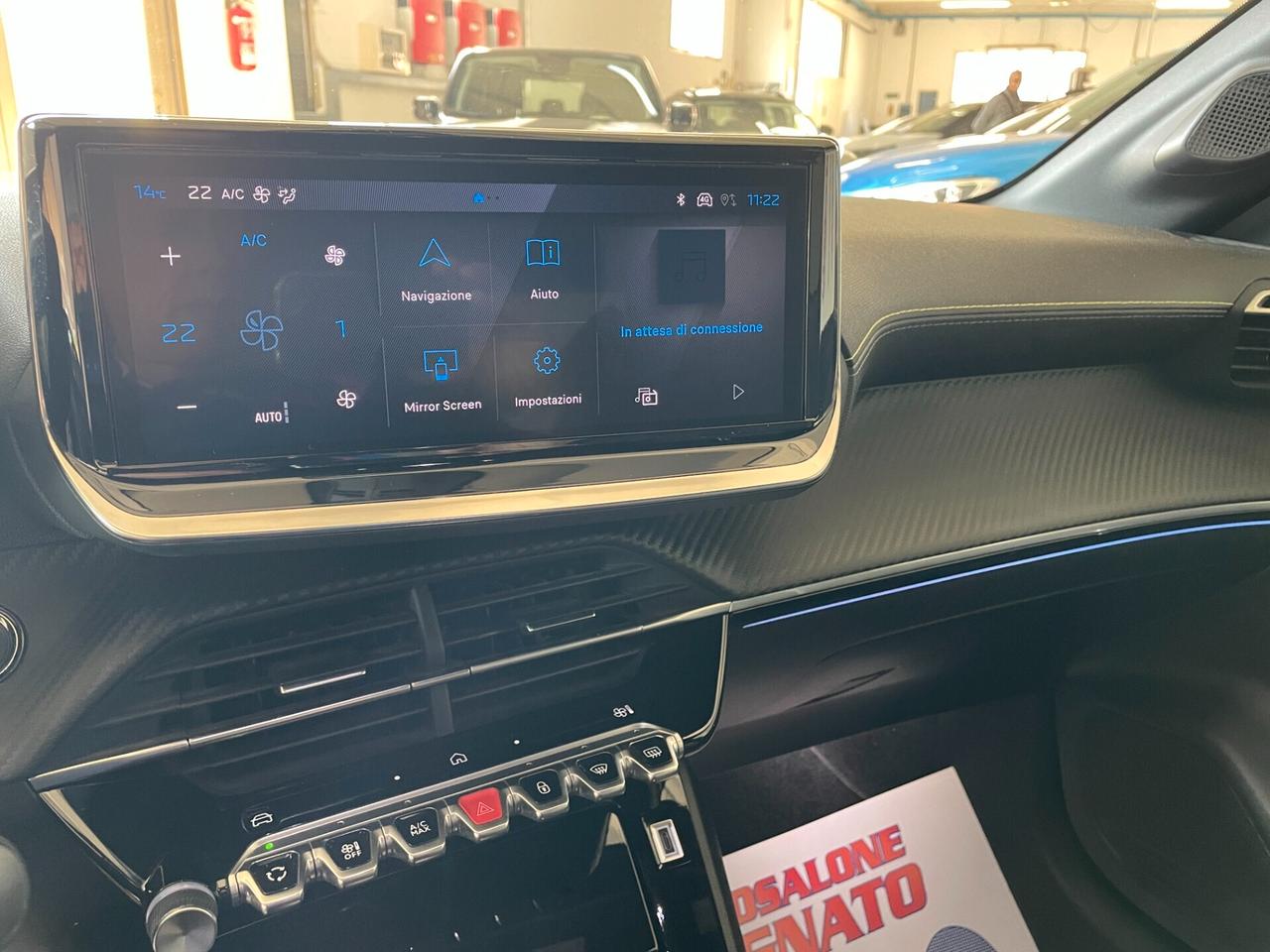 Peugeot 208 Hybrid 145cv e-DCS6 GT 2025 km9700