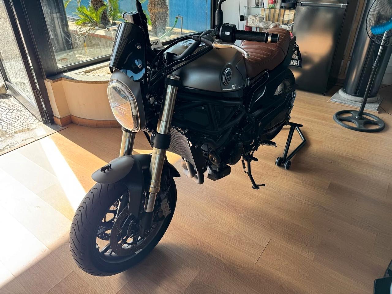 BENELLI LEONICINO 800