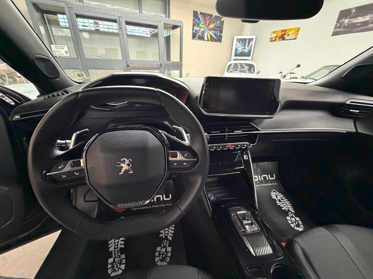 Peugeot 2008 PureTech 130 S&S EAT8 Allure