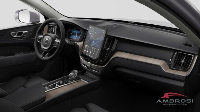 VOLVO XC60 B5 AWD Mild hybrid Benzina Plus Bright