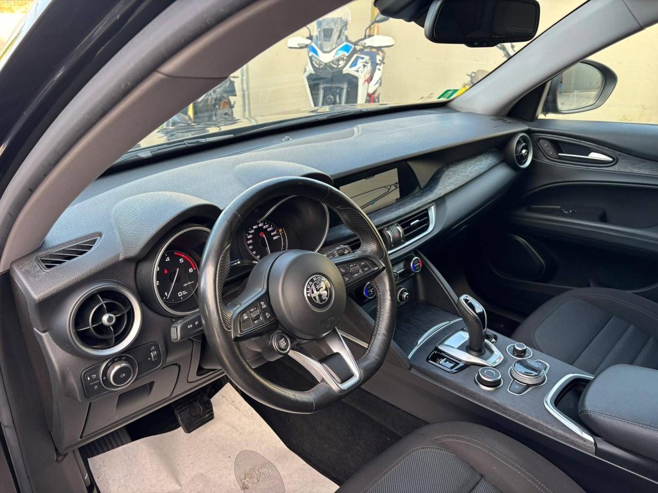 Alfa Romeo Stelvio 2.2 Turbodiesel 190 CV AT8 RWD Executive