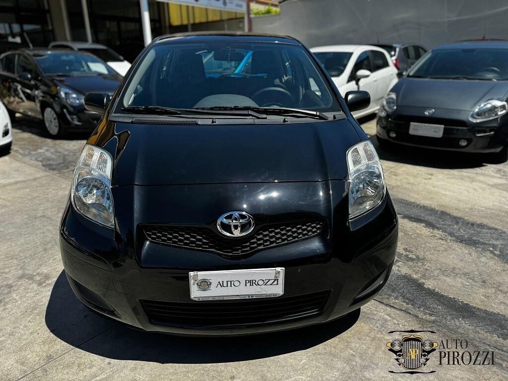 TOYOTA YARIS 1.0 BENZINA ANNO 2011 CON 130000Km