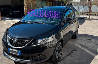 Lancia Ypsilon 1.0 FireFly 5 porte S&S Hybrid Alberta Ferretti