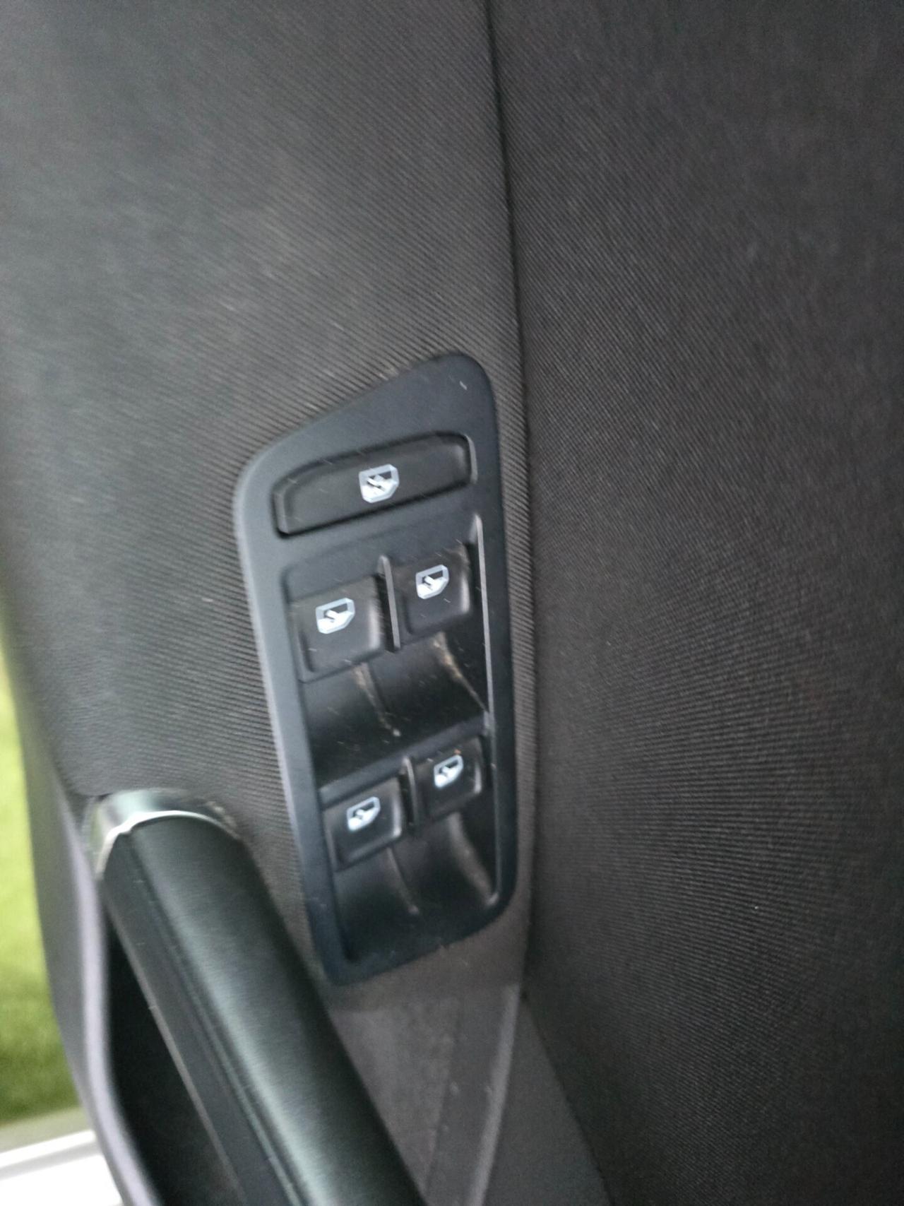 VW GOLF VARIANT 1.6 TDI 115 CV 150000KM-2020