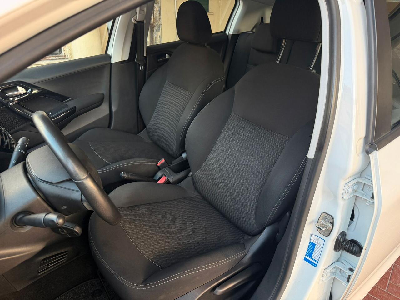 Peugeot 208 BlueHDi 75 5 porte Allure