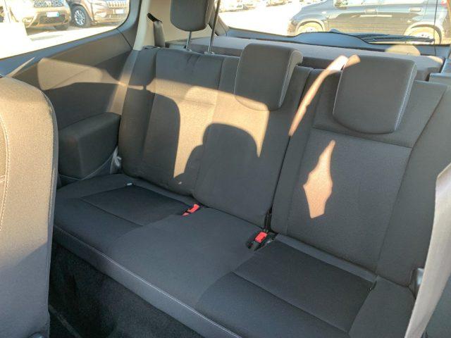 RENAULT Clio 1.2 16V 3 porte Live!