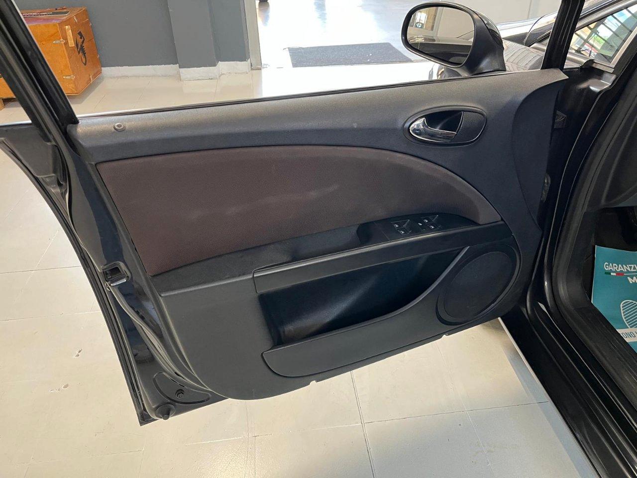 Seat Leon 5 Porte Leon 1.6 Style (stylance)
