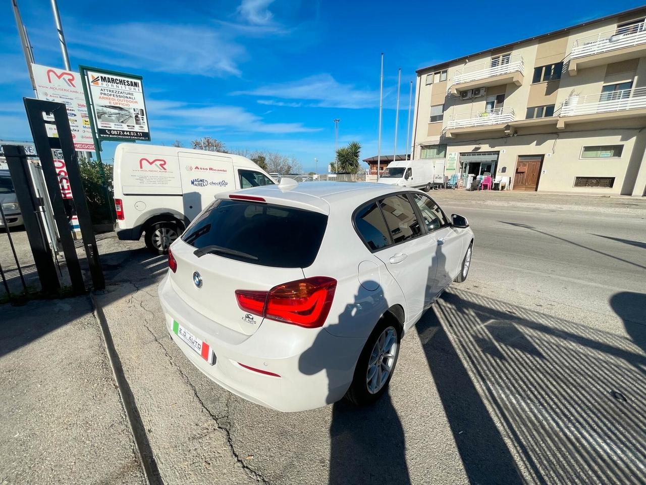 Bmw 116 116d 5p. Advantage