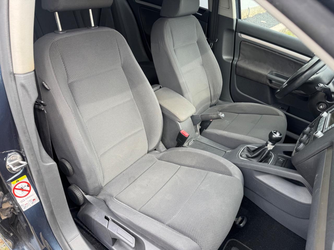 Volkswagen Golf 5 Benzina