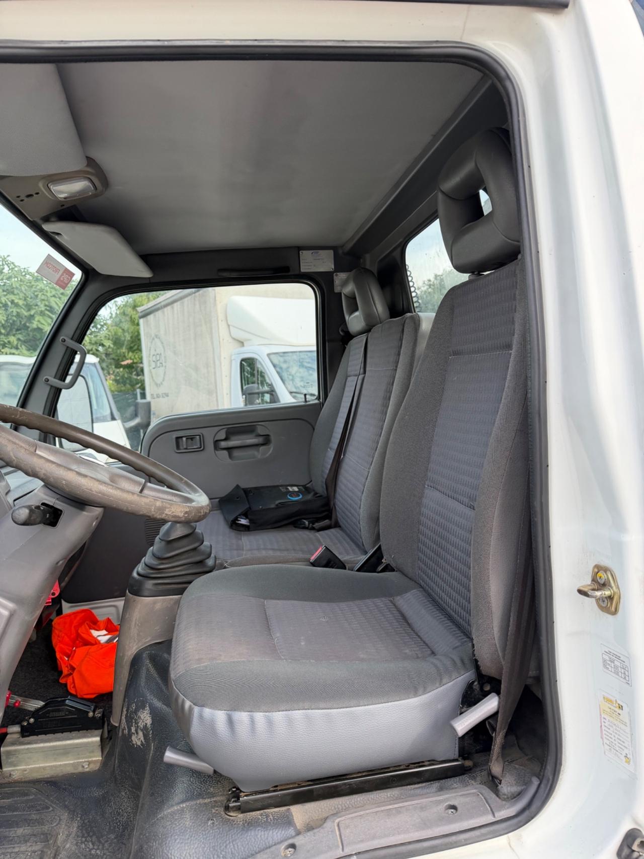 Nissan Cabstar piattaforma aerea multinel