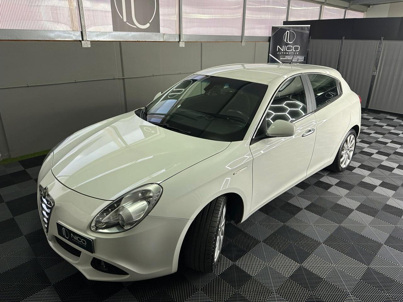 Alfa Romeo Giulietta 1.6 JTDm-2 105 CV Distinctive