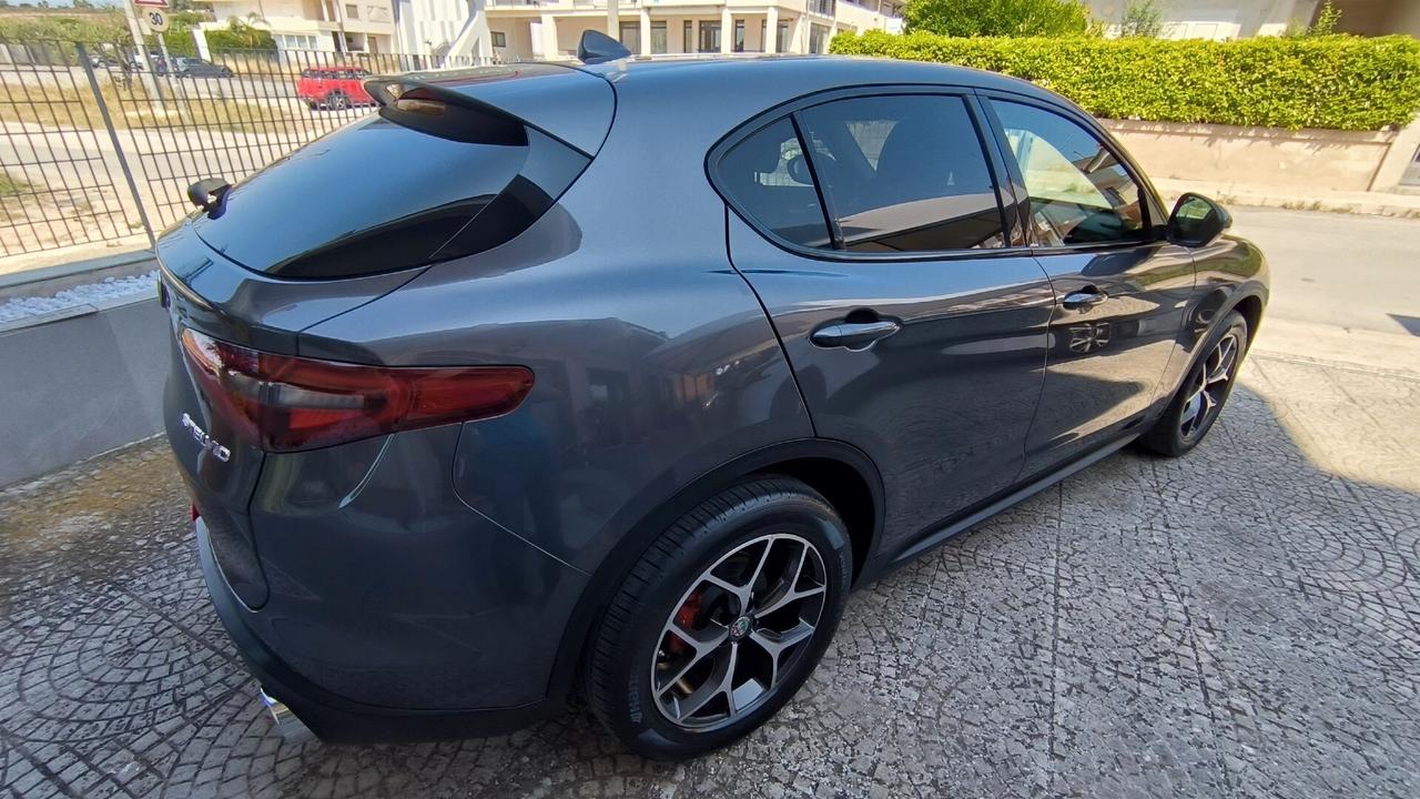 Alfa Romeo Stelvio 2.2 Turbodiesel 210 CV AT8 Q4 B-Tech