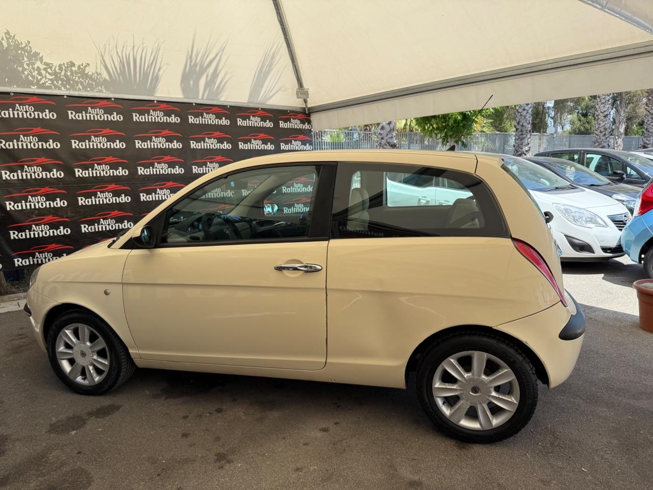 Lancia Ypsilon 1.2 Argento