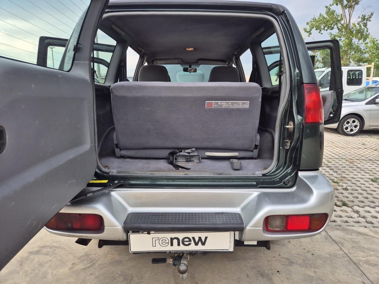 Nissan Terrano II 2.7 Tdi 5 porte SE 7 POSTI
