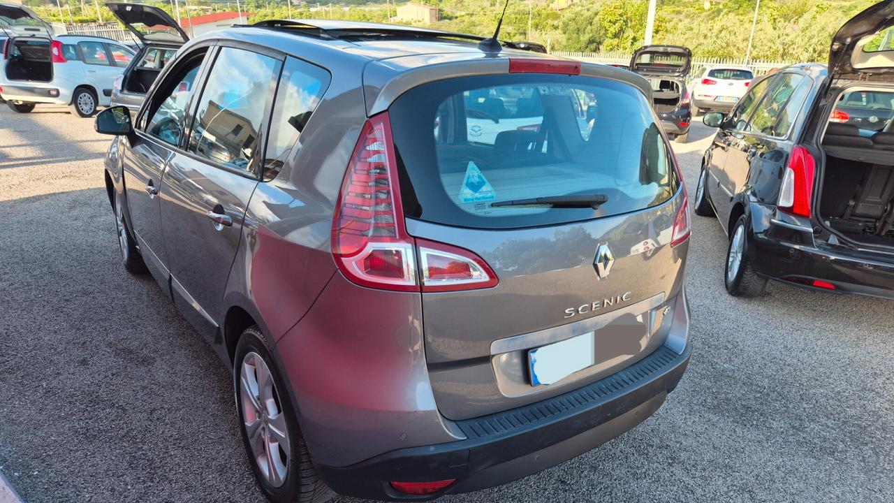Renault Scenic Scénic X-Mod 1.9 dCi 130CV Luxe