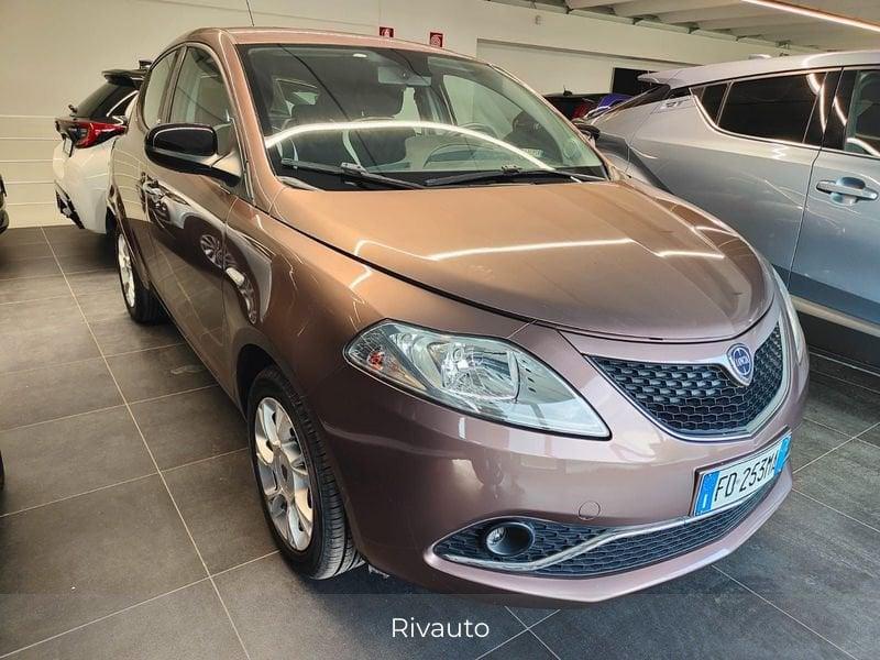 Lancia Ypsilon 1.2 69cv Gold