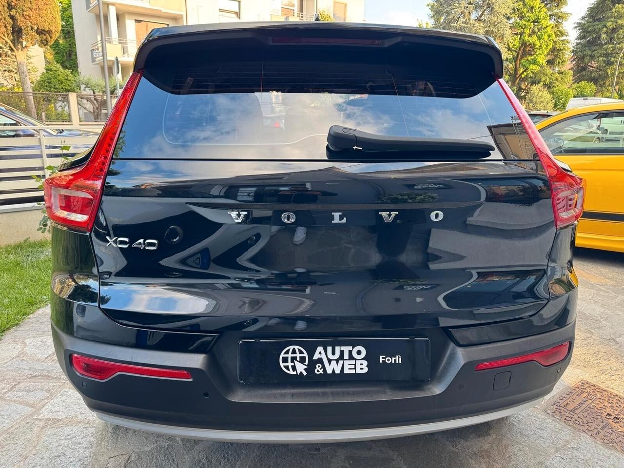 VOLVO XC40 D3 GEARTRONIC R-DESING 150cv