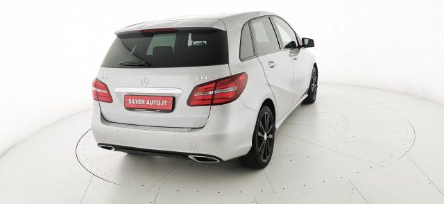 MERCEDES-BENZ B 180 d Sport