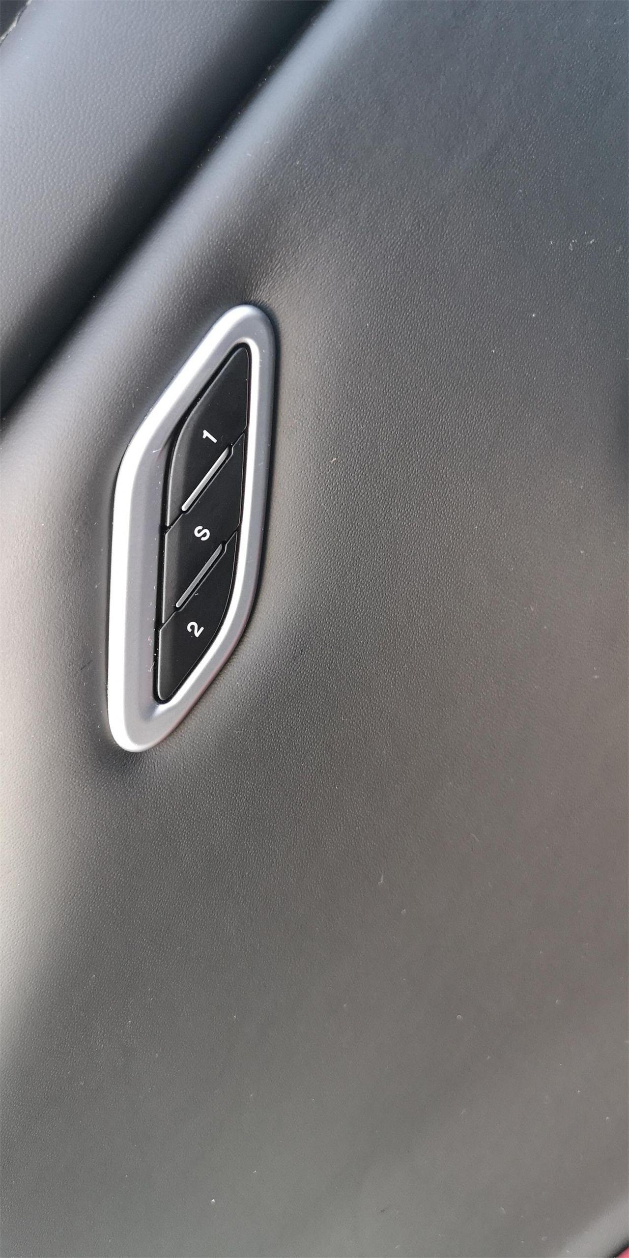 Maserati Ghibli V6 430 CV Q4 Ribelle One of 200