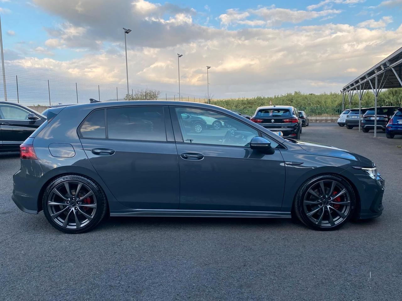 Volkswagen Golf 2.0 VIII TDI DSG GTD